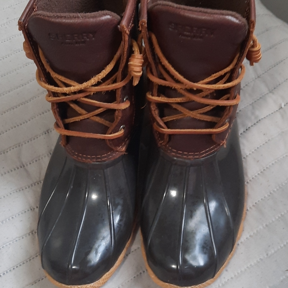 Sperry duck boots